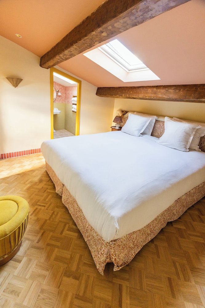 Attic Junior Suite photo 1