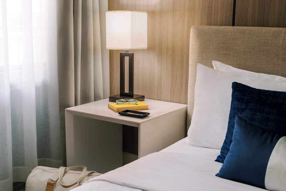 Double Room, 2 Queen Beds - Photo 4