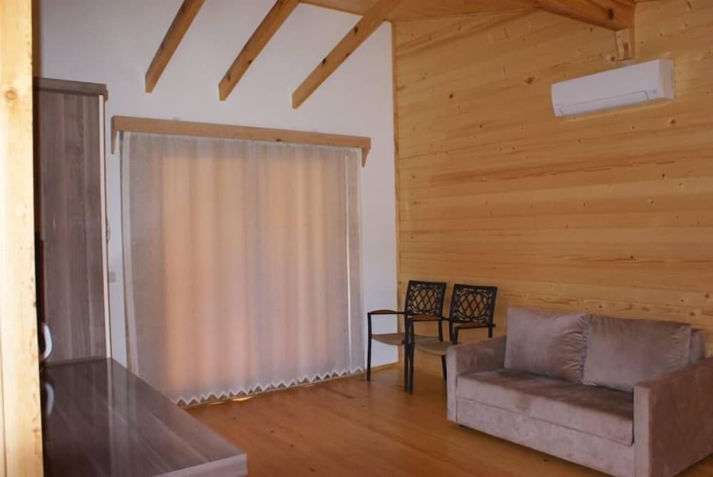 Villa photo 3