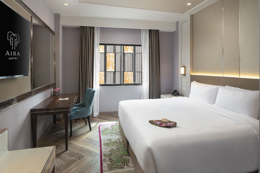 Superior Room - King Bed photo 3