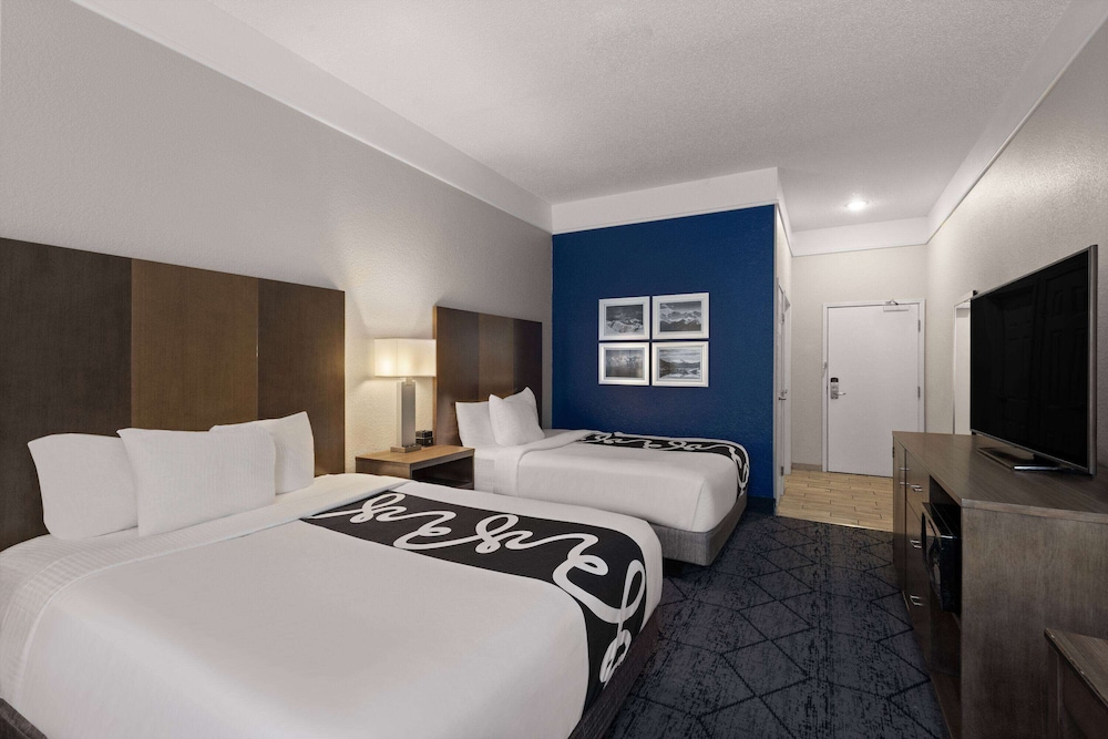 Room, 2 Queen Beds, Non Smoking photo 2