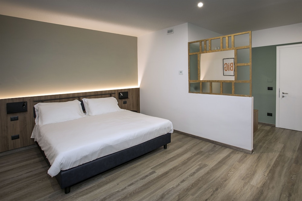 Exclusive Suite photo 1