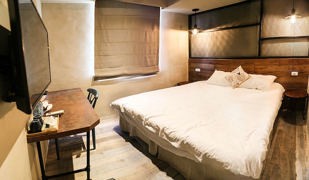 Design Double Room, 1 Queen Bed, Ensuite, City View photo 1