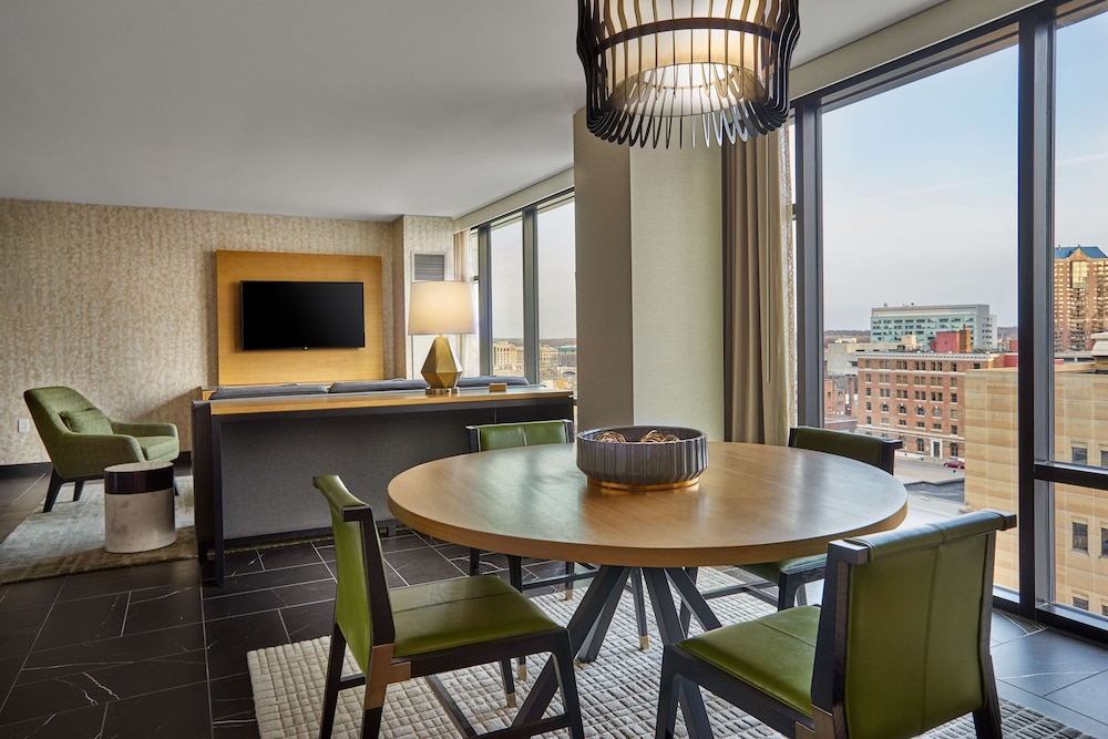 Presidential Suite, 2 Bedrooms photo 2