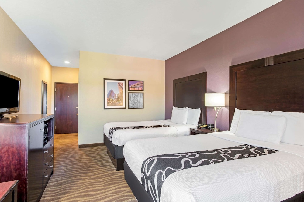 Room, 2 Double Beds, Accessible, Non Smoking (Mobility/Hearing Impaired Accessible) photo 2
