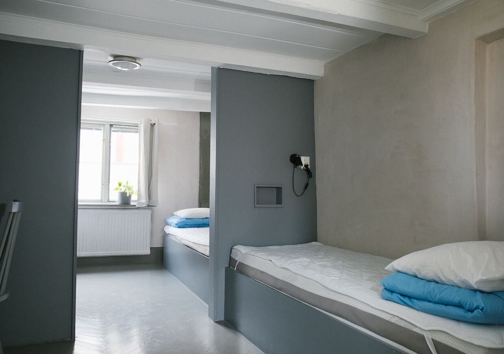Triple Room, Shared Bathroom