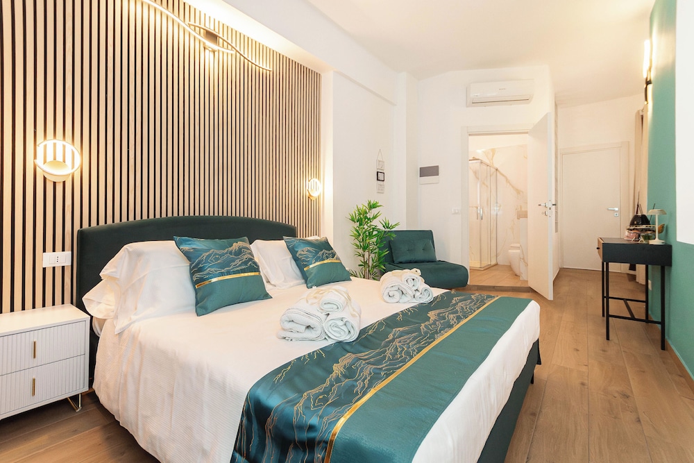 Luxury Triple Room