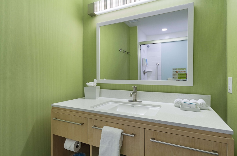 Studio, 1 King Bed, Accessible, Bathtub (Mobility & Hearing)