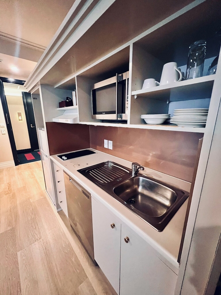 2 Bedroom Apartment - Photo 5