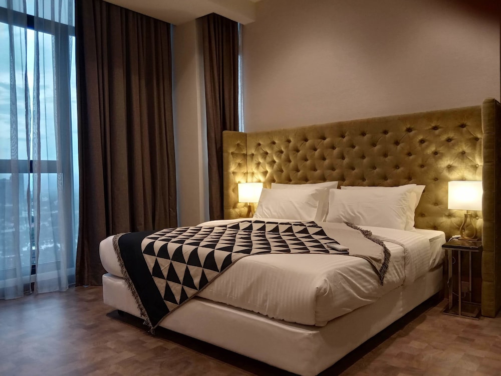 Family Suite, 2 Bedrooms, Hot Tub, Lake View