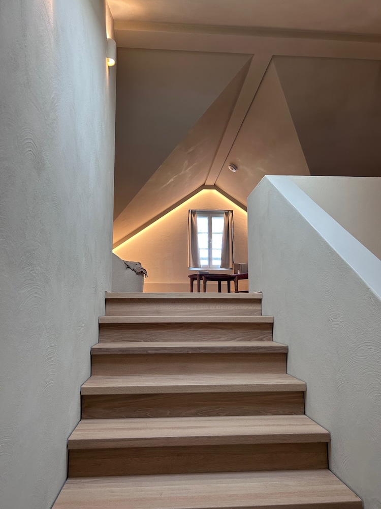 Apartment Top Floor