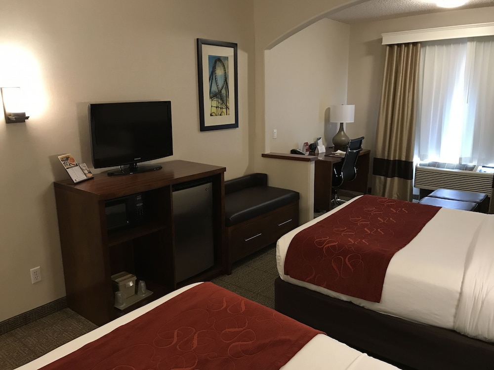 Studio Suite, 2 Queen Beds - Photo 11