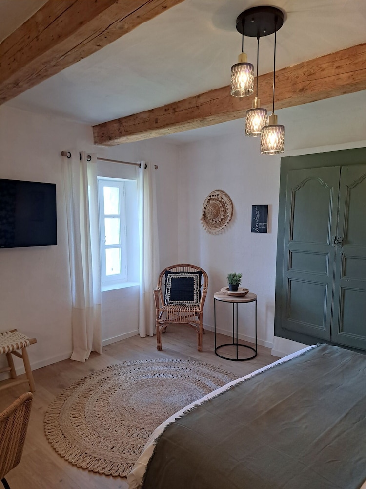 Traditional Room photo 3