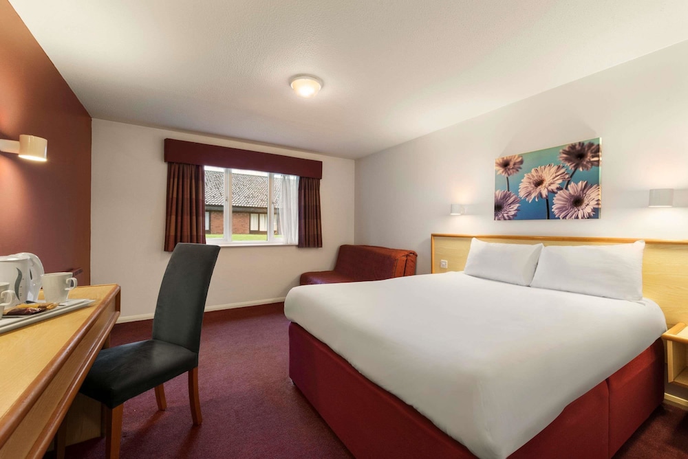 Room, 1 Double Bed, Non Smoking - Photo 5