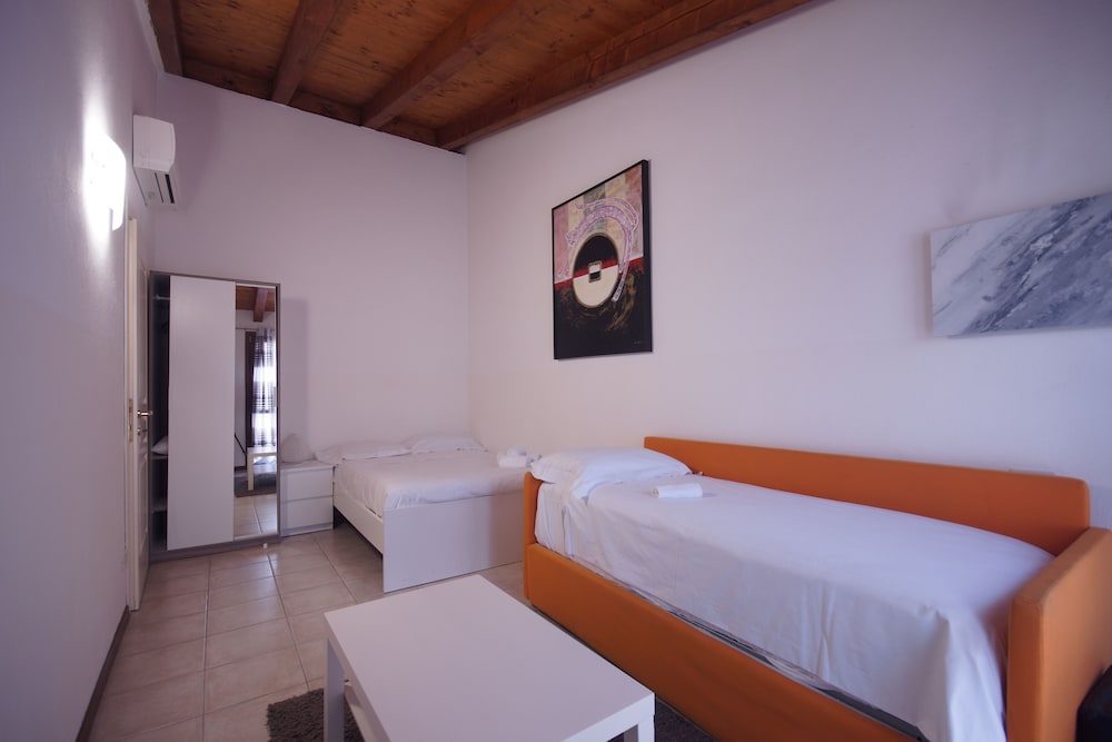 Family Apartment, 2 Bedrooms photo 2