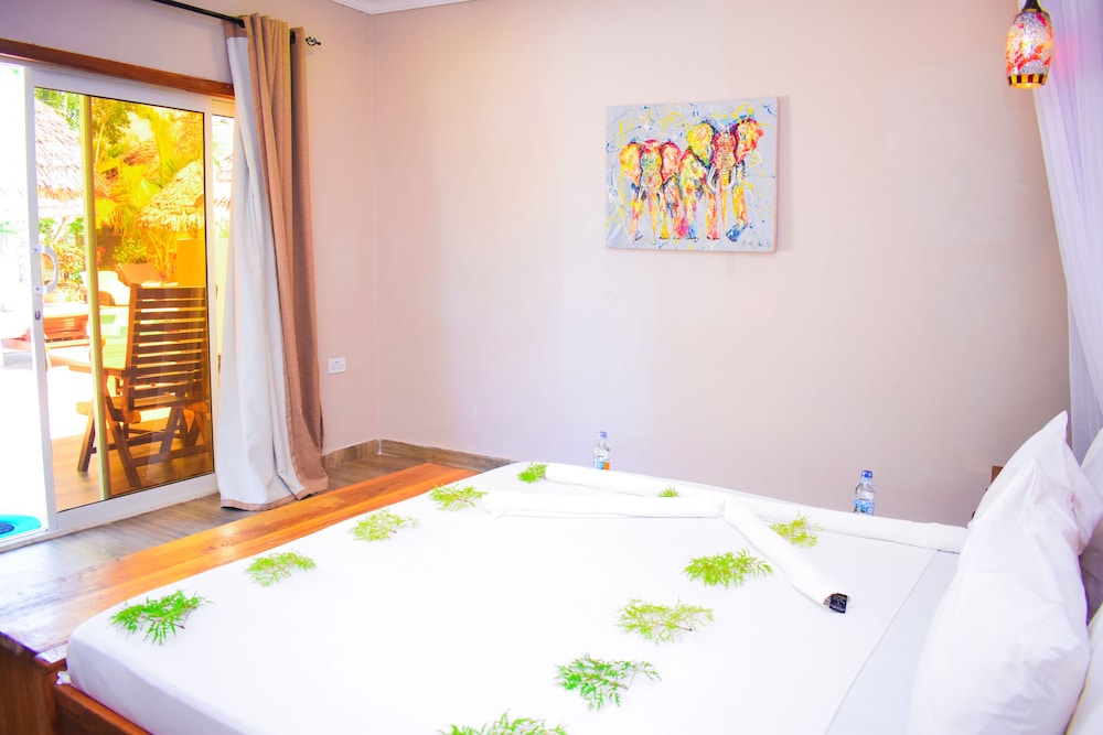 Standard Double Room, 1 Bedroom, Non Smoking, Pool View