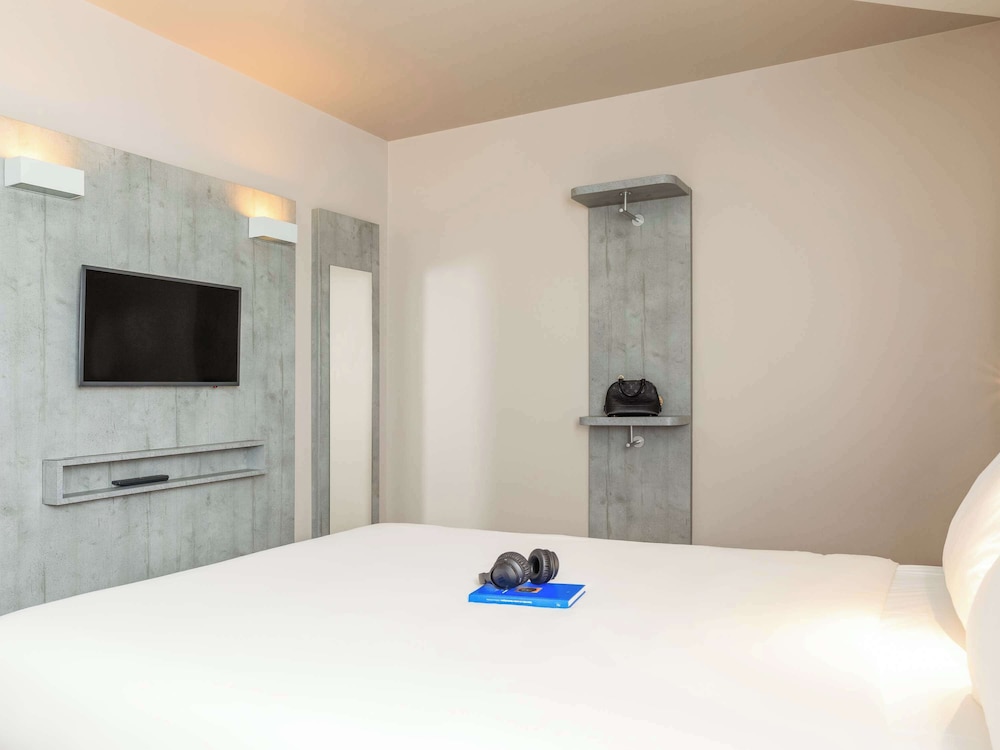 Standard Room, 1 Double Bed - Photo 5