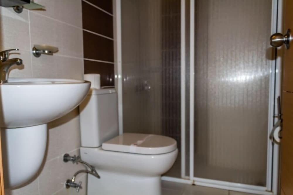 Standard Double or Twin Room photo 3