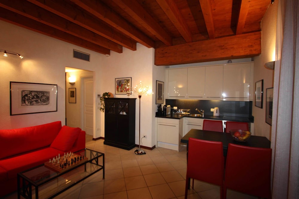 Comfort Apartment, 2 Bedrooms, Balcony, Pool View photo 1