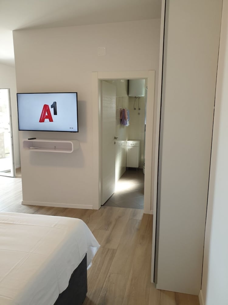 Apartment (Vibo - parking and barbecue - A3 Vink) photo 1