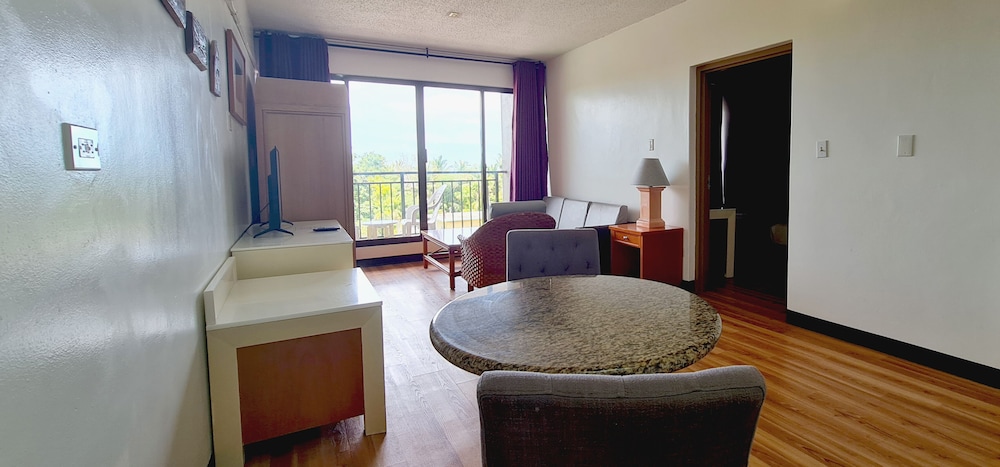 Suite, 2 Bedrooms, Non Smoking, Kitchenette - Photo 3