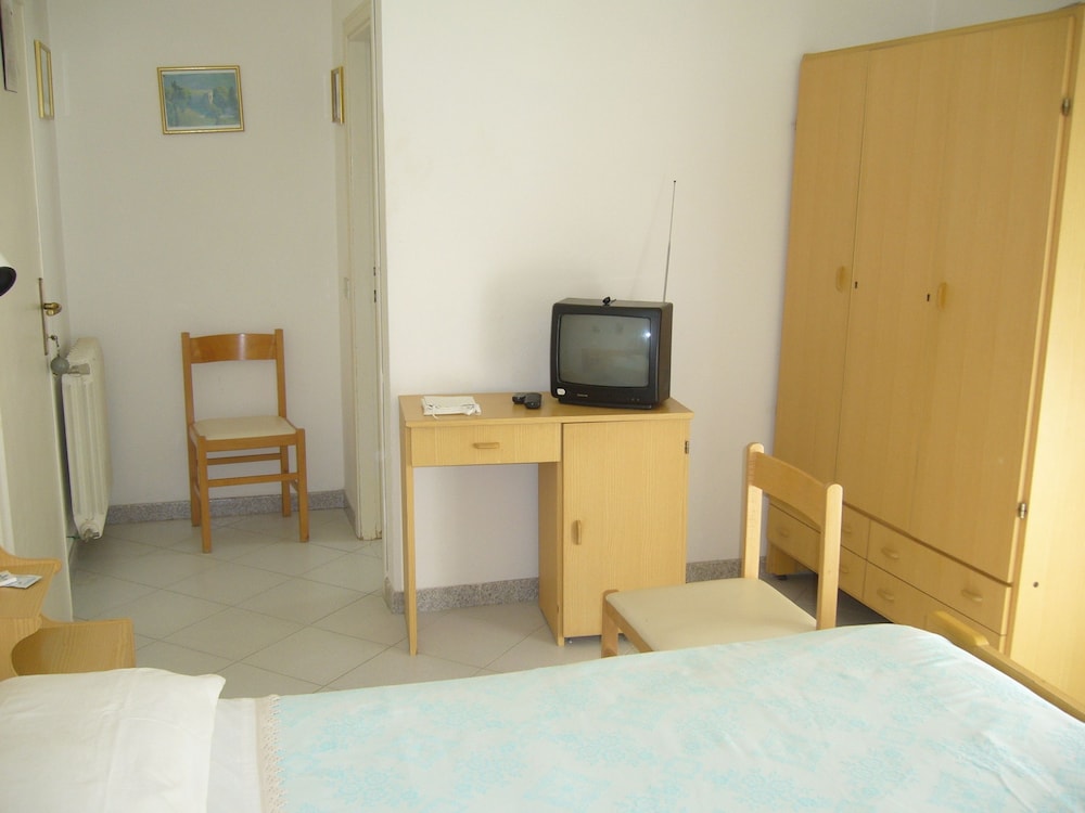 Standard Single Room photo 3