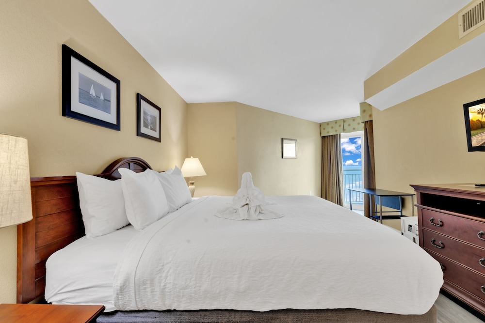Signature Condo, 1 Bedroom, Balcony, Ocean View photo 2