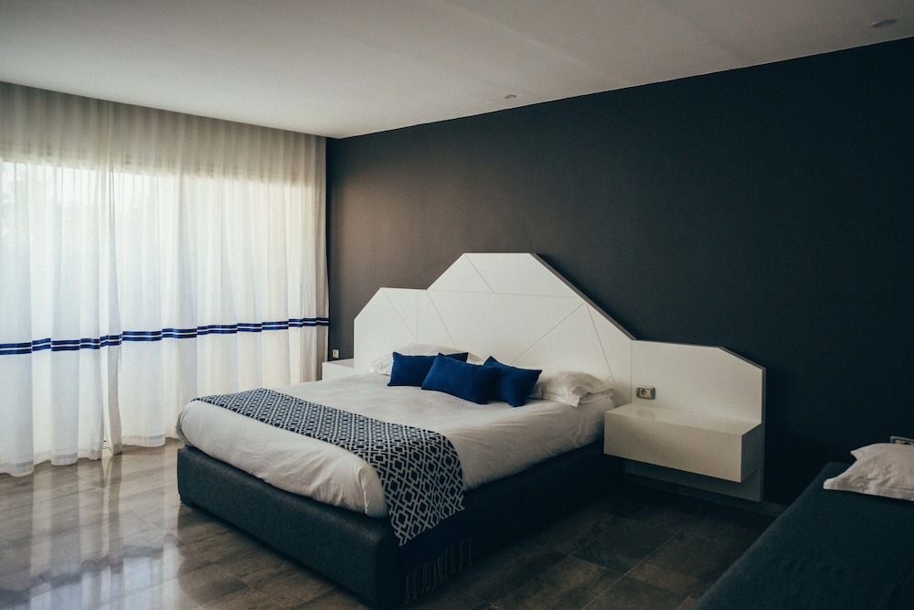 Deluxe Double Room Single Use, 1 Double Bed photo 1