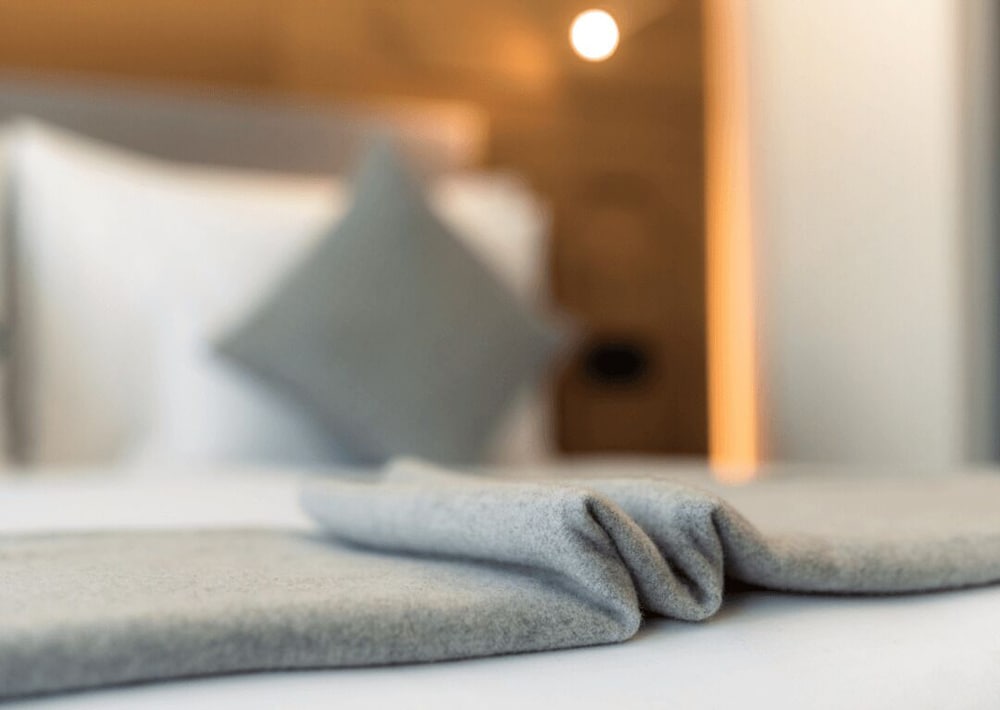 Basic Room, 1 Queen Bed, Park View (Standard)