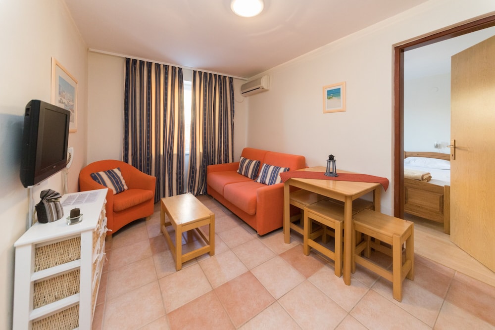Grand Apartment