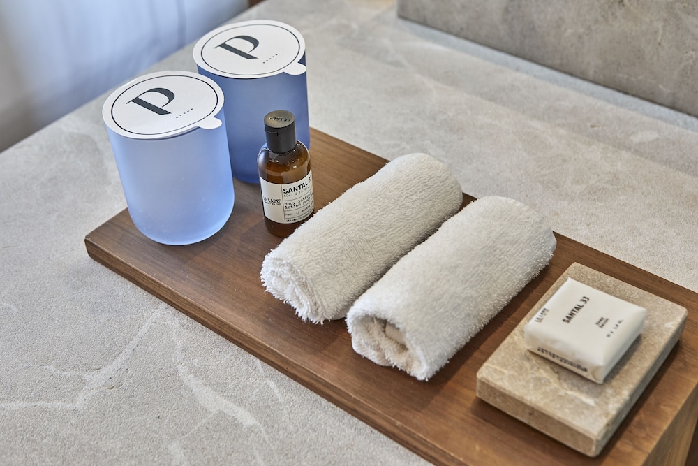Double Room Single Use (Spa Access) thumbnail 6