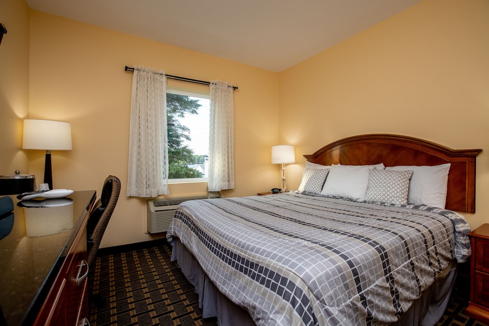 Superior Single Room, 1 King Bed photo 1