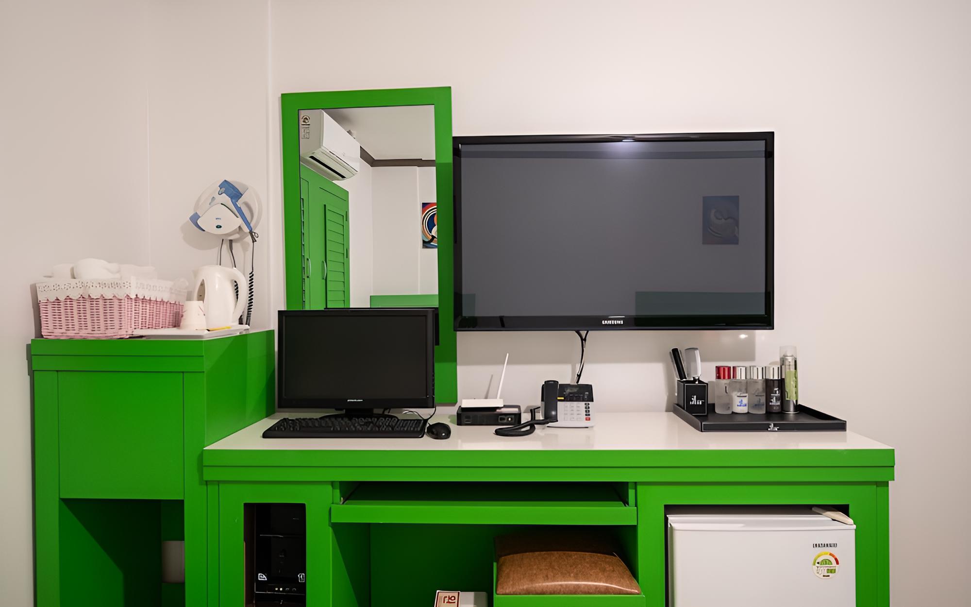 Room (Twin) - Photo 2