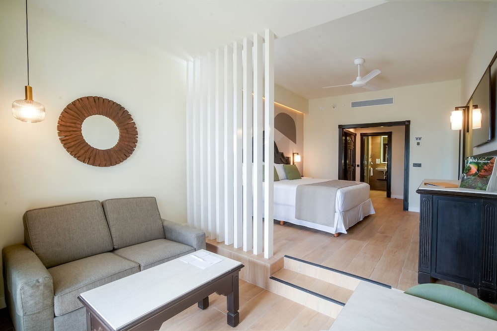 Junior Suite (b2c-ca)