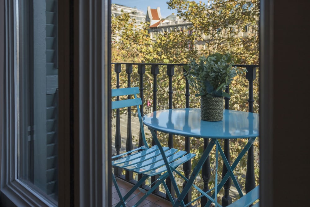 Comfort Apartment, 2 Bedrooms, 2 Bathrooms, City View photo 3
