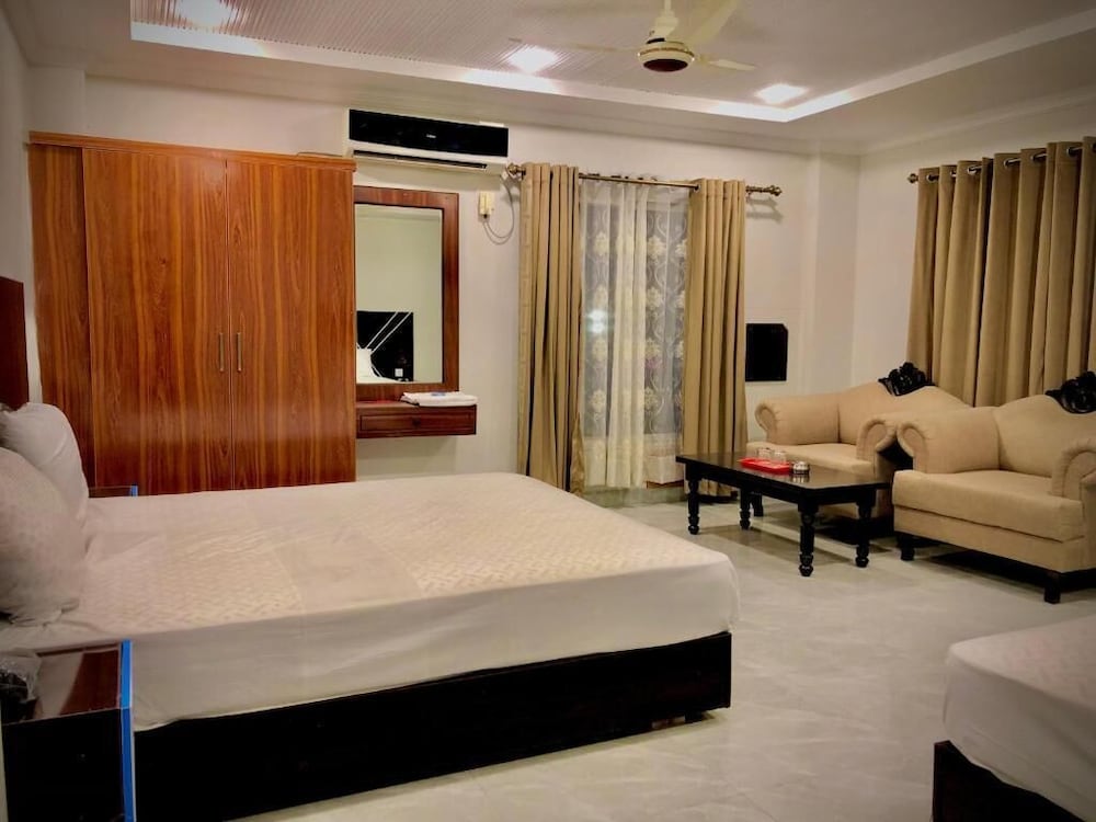 Deluxe Double Room, City View