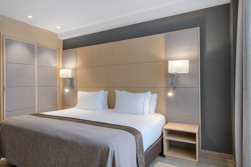 Premium Double Room, 1 King Bed (View)