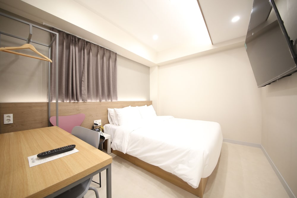 Deluxe Double Room photo 3
