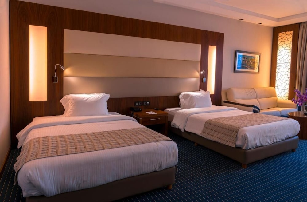 Deluxe Double or Twin Room, Balcony, Sea View photo 2