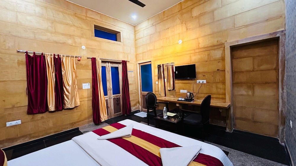 Economy Studio Suite