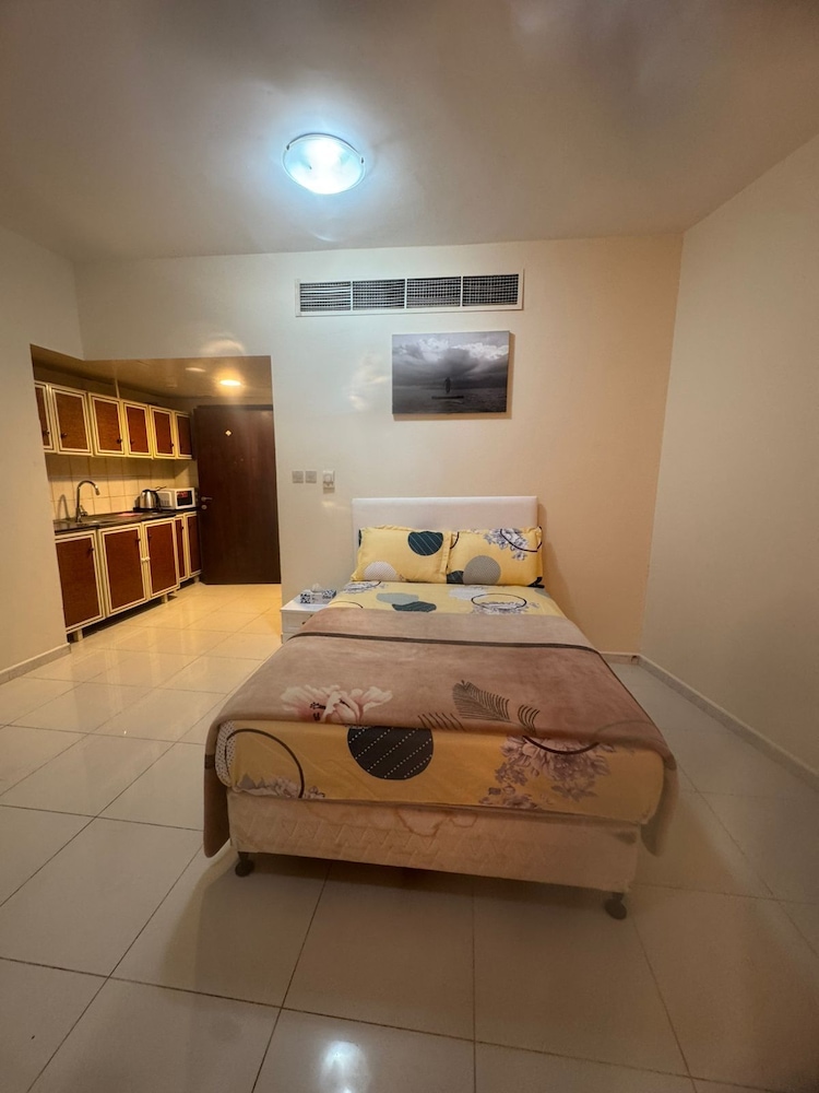 Deluxe Apartment photo 2
