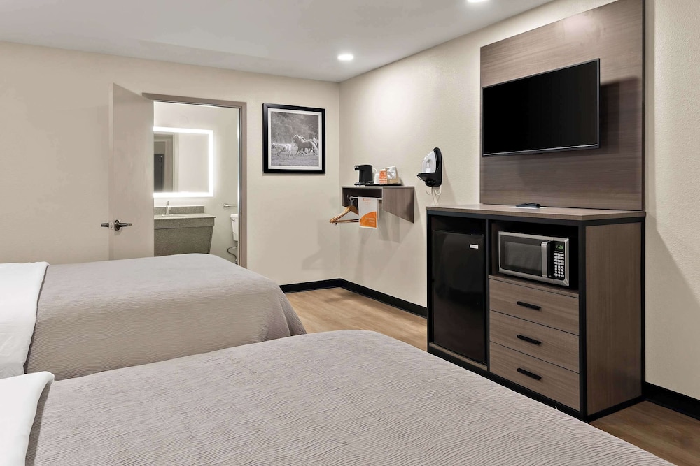 Quality Inn & Suites Weatherford, Photo 4