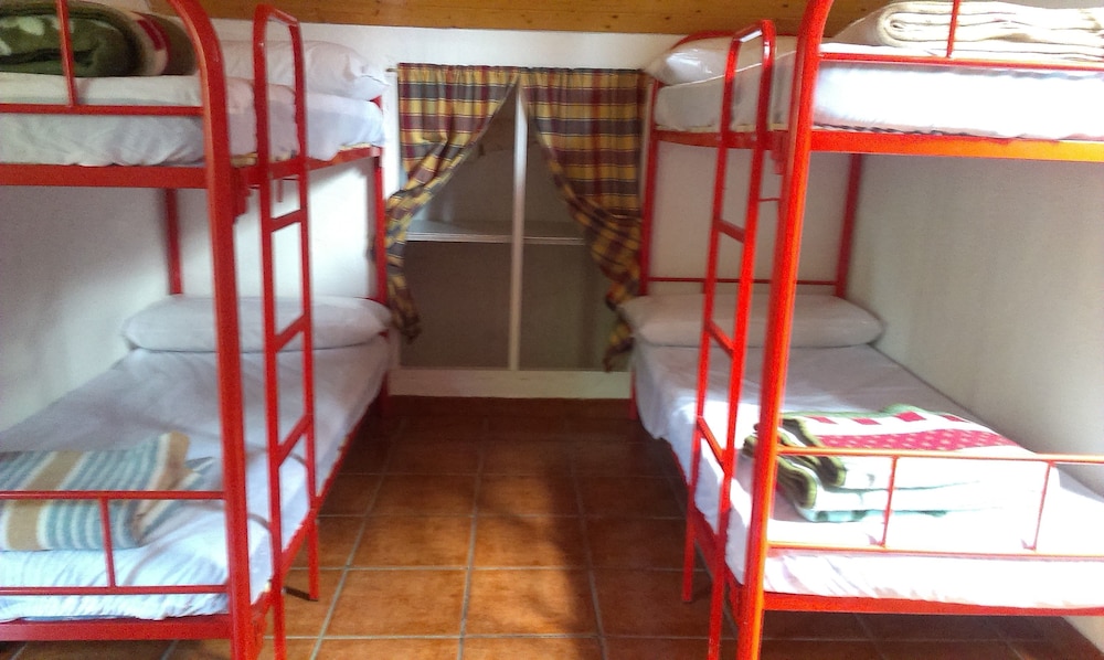 Shared Dormitory, Mixed Dorm, Shared Bathroom (8 Pax) photo 2