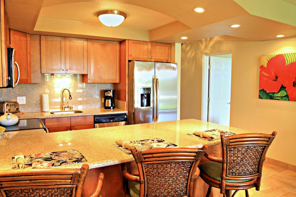 Suite, 2 Bedrooms, 2 Bathrooms, Garden View photo 2