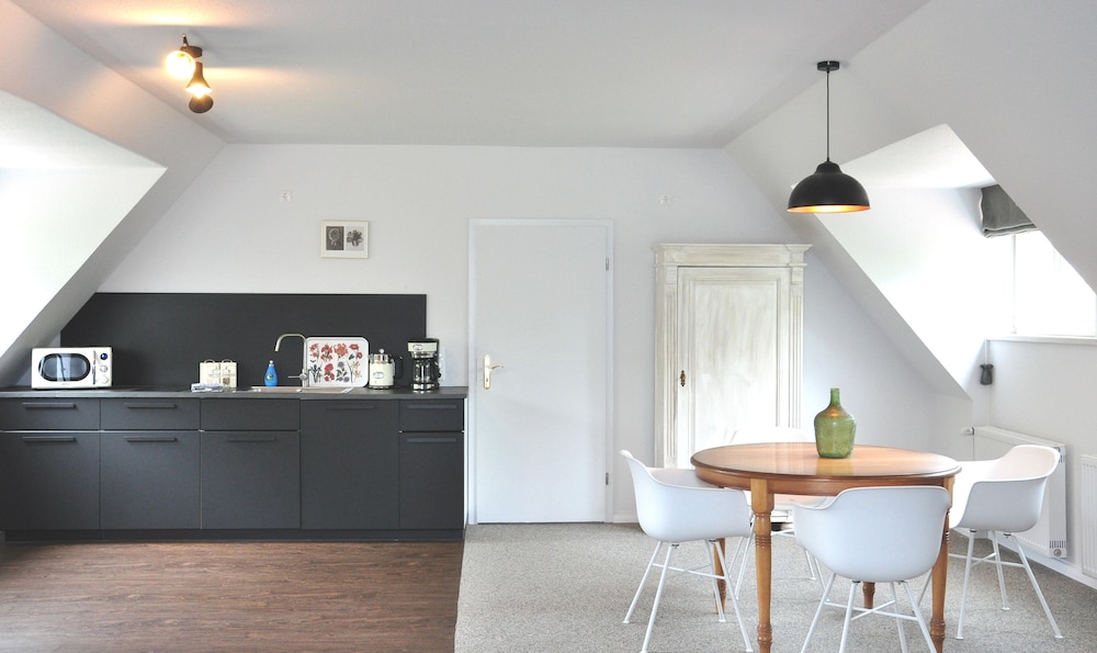 Apartment photo 3