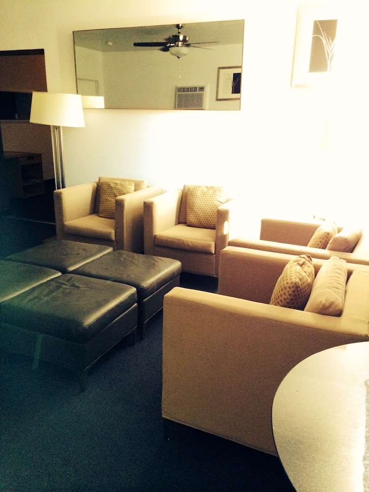 Executive Suite photo 3
