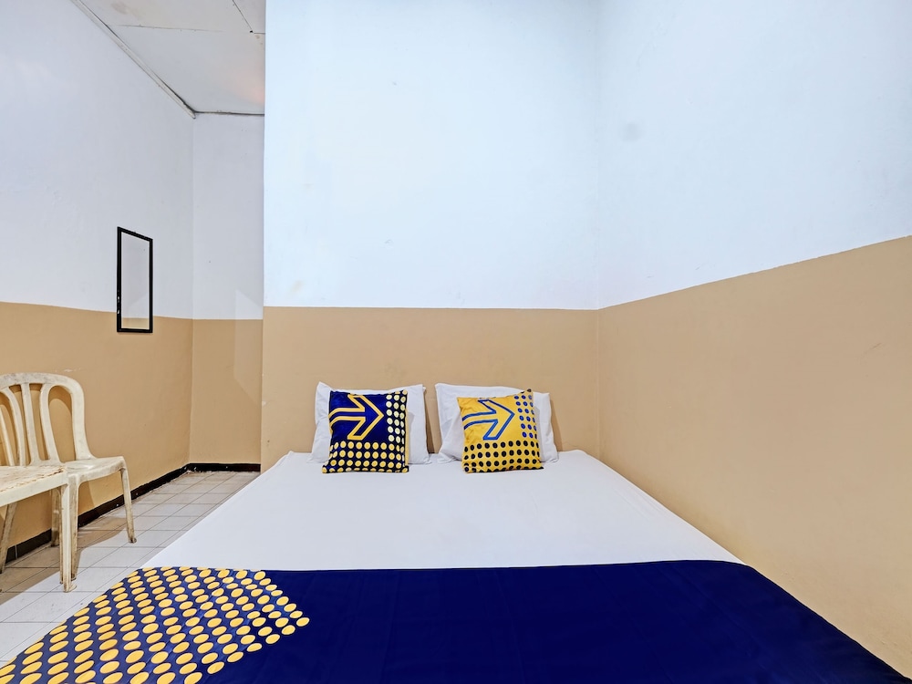 Basic Double Room photo 2
