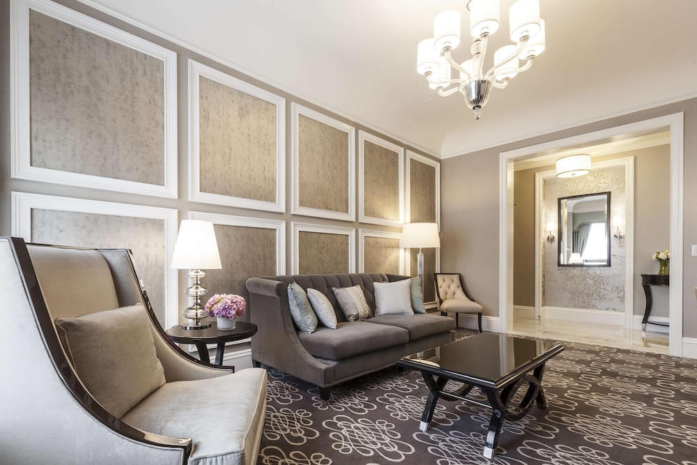 Napoleon Suite, 2 Bedrooms, City View