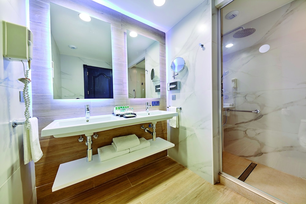 Junior Suite (B2C-US) photo 2