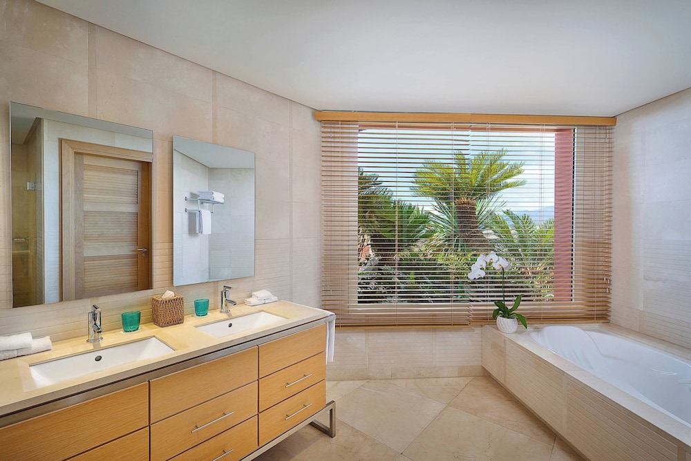 Suite, 2 Bedrooms